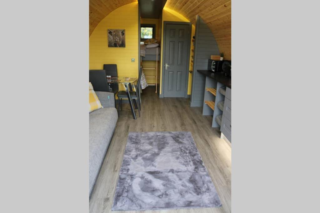 Glampods Glamping Pod - Meet Highland Cows And Sheep Elgin Villa Eksteriør bilde